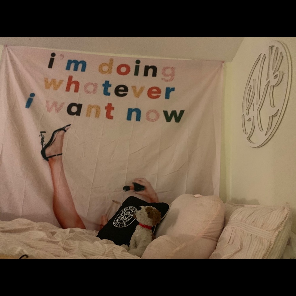 Trendy Tapestry - Picture 4 of 4